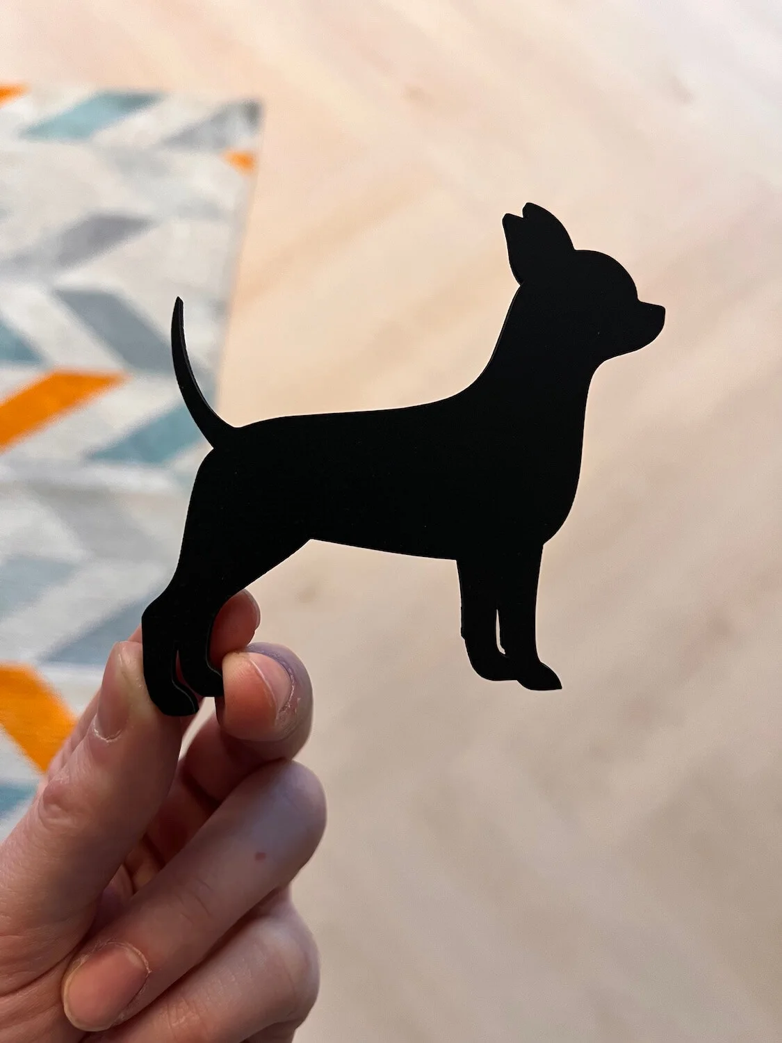 Vsepropejska Mag magnet na lednici ve tvaru psa Plemeno: Čivava