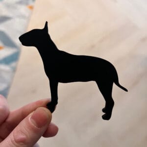 Vsepropejska Mag magnet na lednici ve tvaru psa Plemeno: Bulteriér