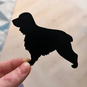 Vsepropejska Mag magnet na lednici ve tvaru psa Plemeno: Kokršpaněl