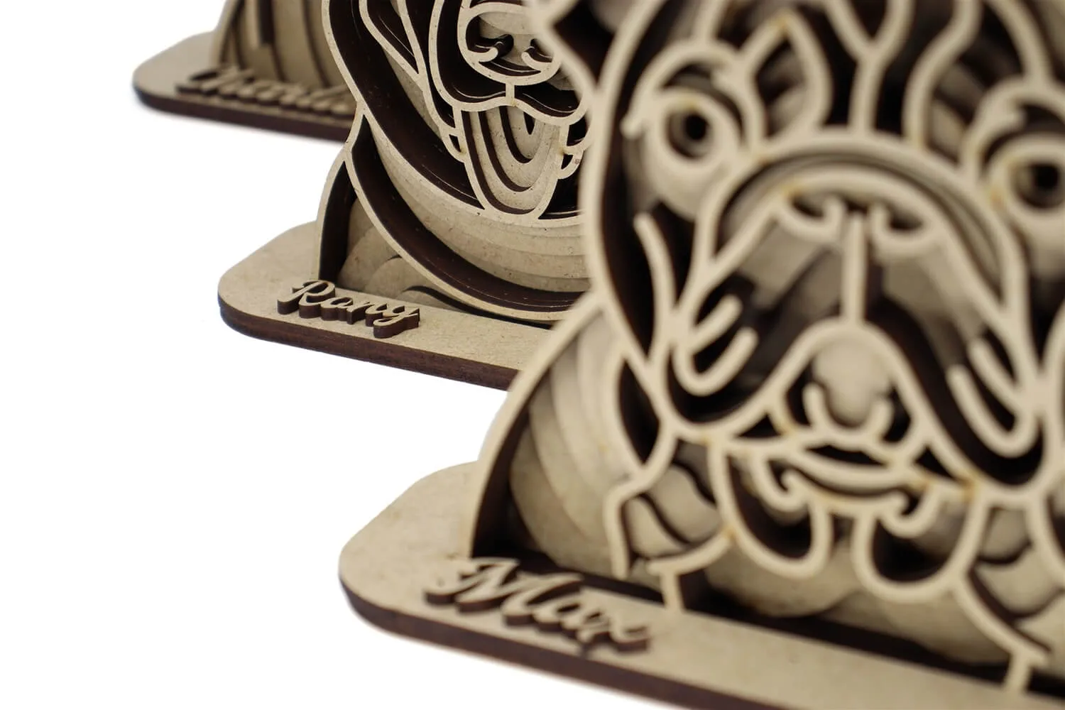 Dřevěná 3D mandala psa se jménem Plemeno: Čivava - Obrázek 2