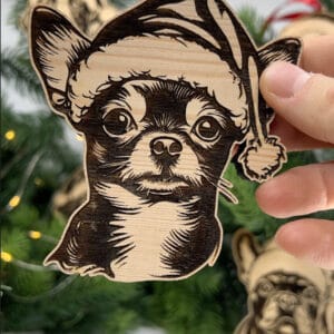 Vsepropejska Vánoční baňka psa se Santa čepicí Plemeno: Čivava