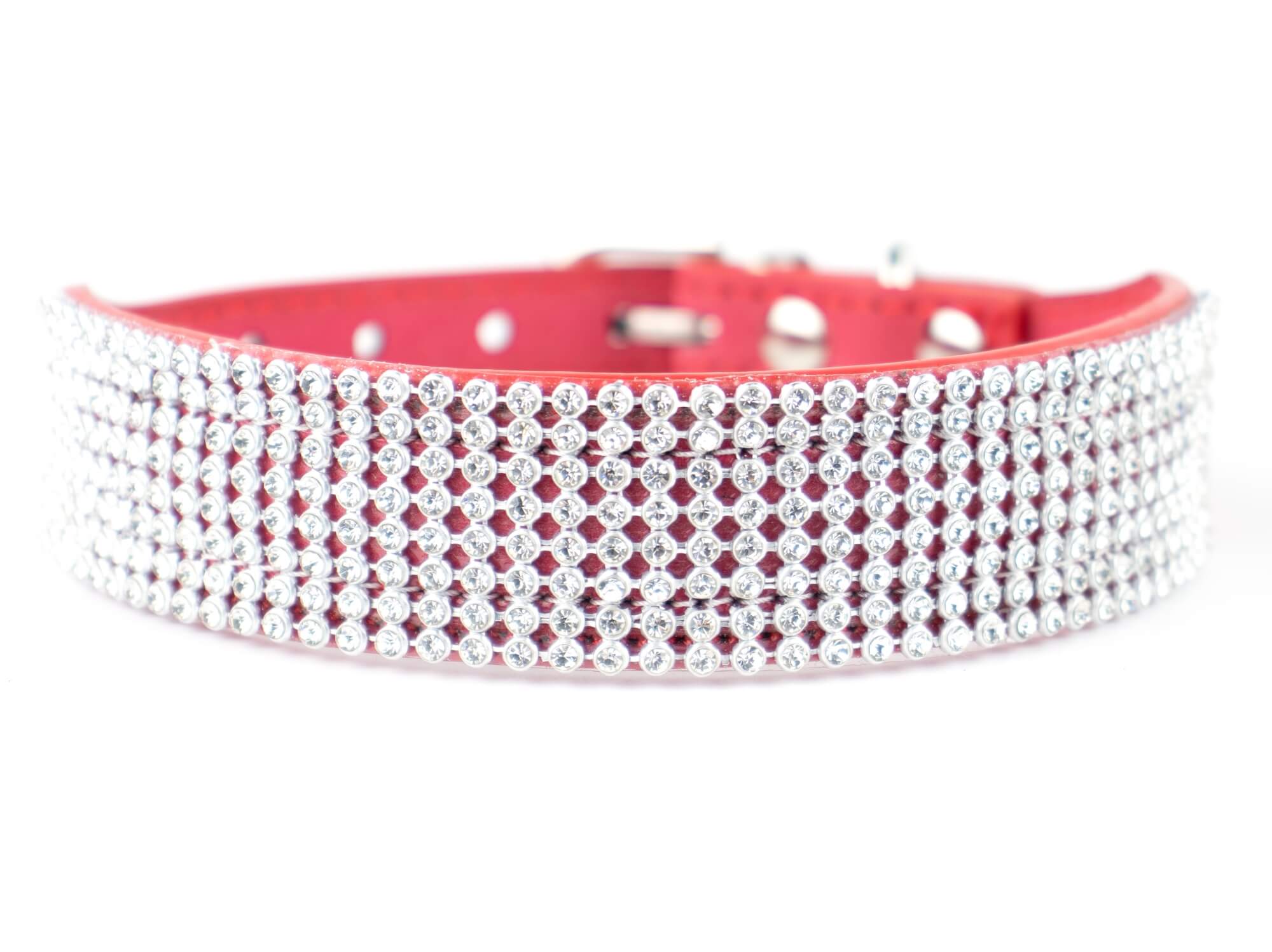 Obvod krku: 31 - 37 cm